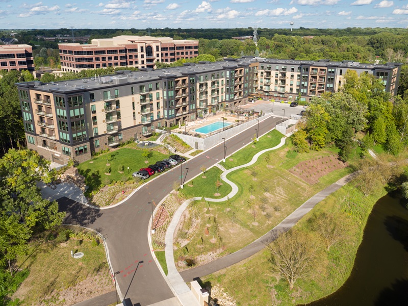 Island Residences at Carlson Center