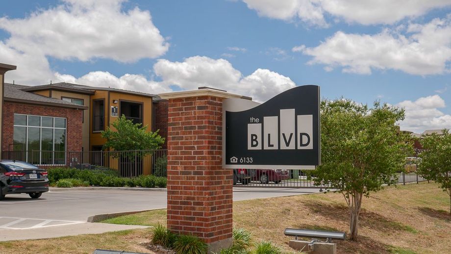 The BLVD Apartments